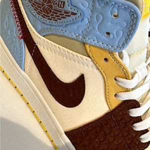 Air Jordan 1 Mid Fearless